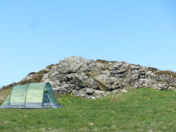 Scheltered camping pitch at Hillfort Camping